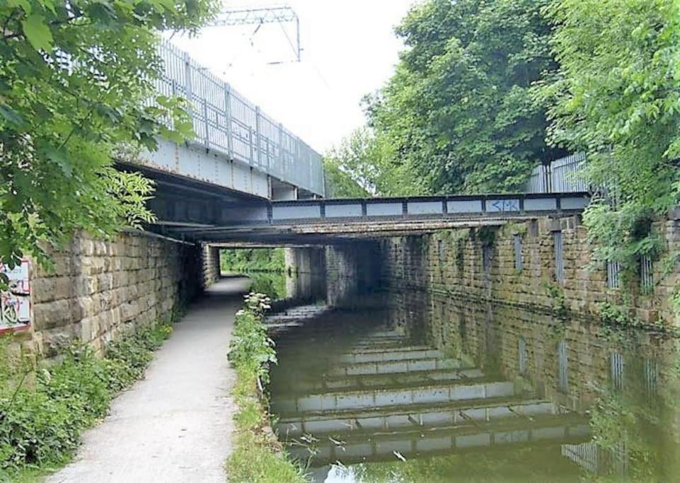 -F5Gh- For Relaxed & Cosy Stay, Free Parking, Wifi Leeds  Exterior foto