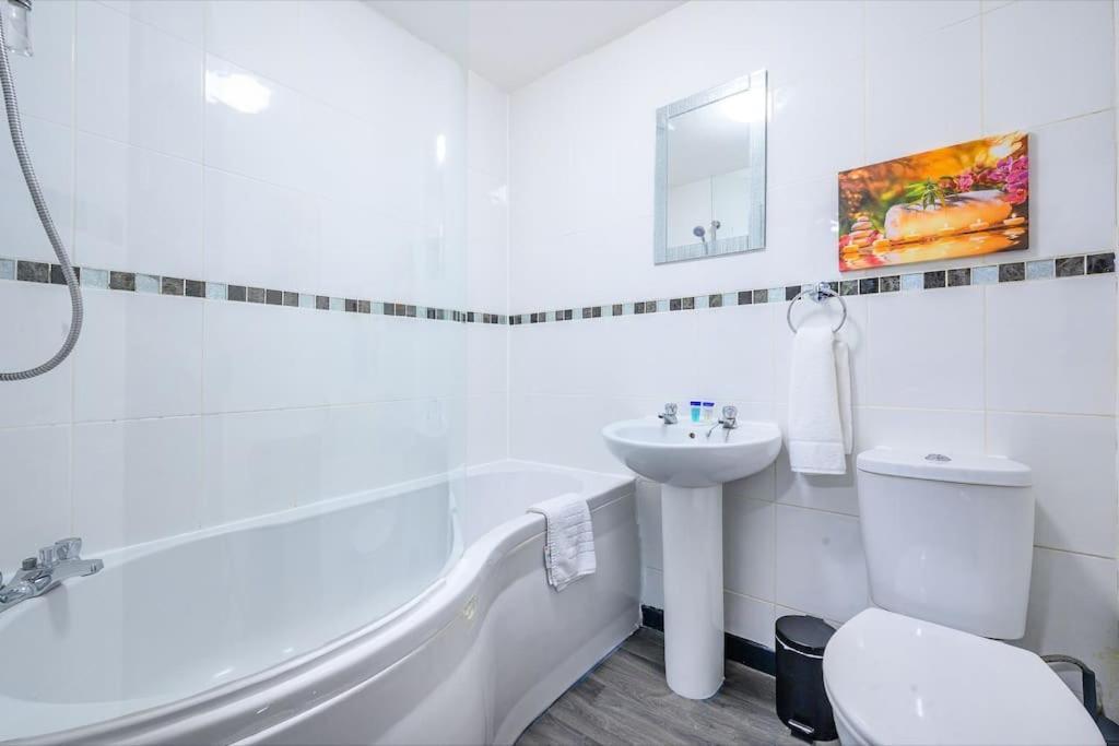 -F5Gh- For Relaxed & Cosy Stay, Free Parking, Wifi Leeds  Exterior foto